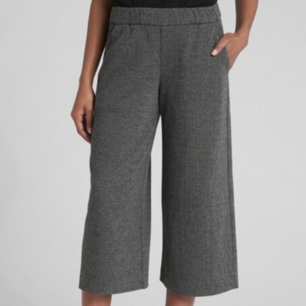NWT charcoal gray Gap culottes crop wide knit pants pockets S